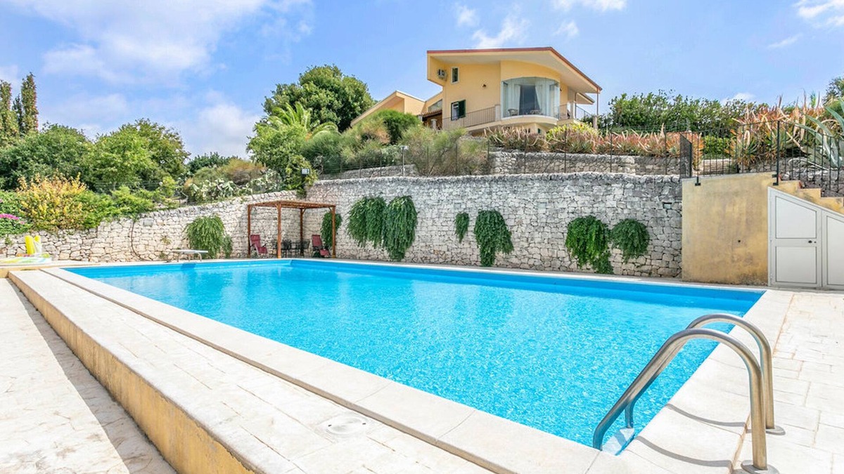 Modica Villa | Fantastic villa with a view and large pool