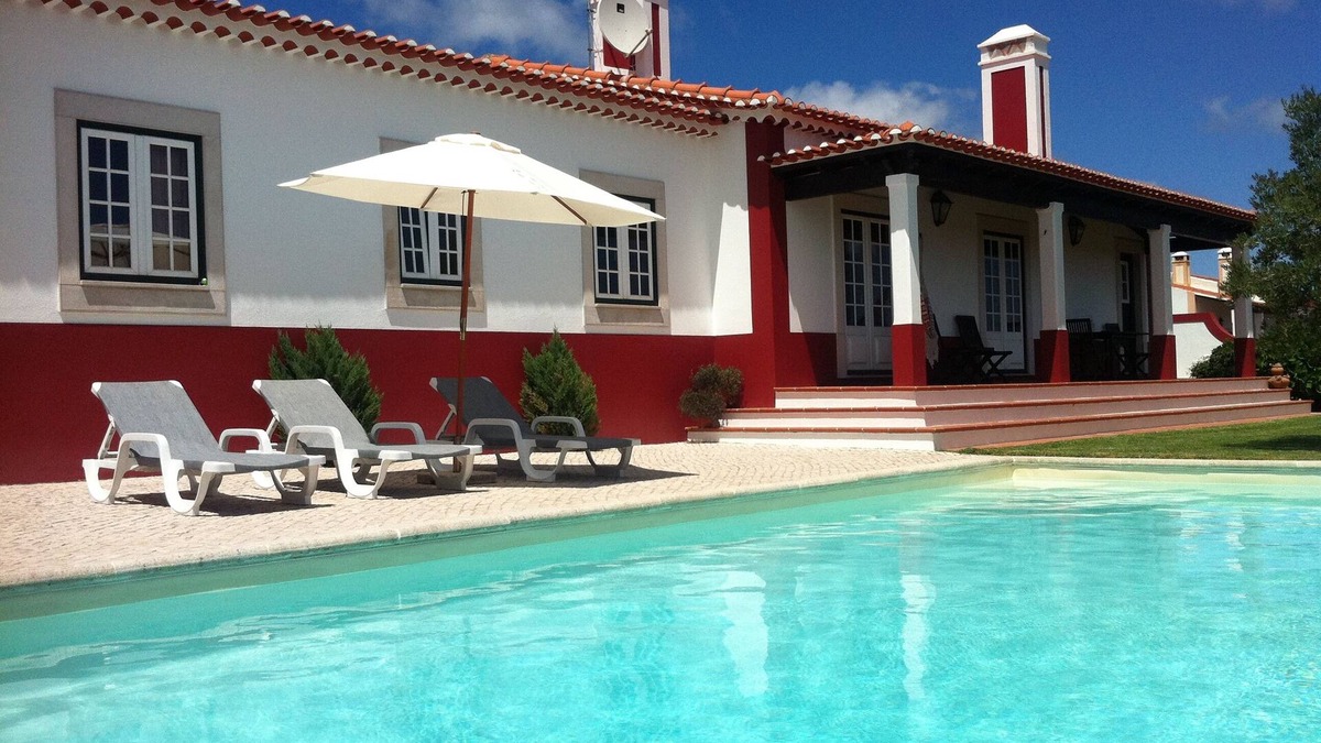 Obidos Villa | Fantastic villa with private pool and marvellous countryside views