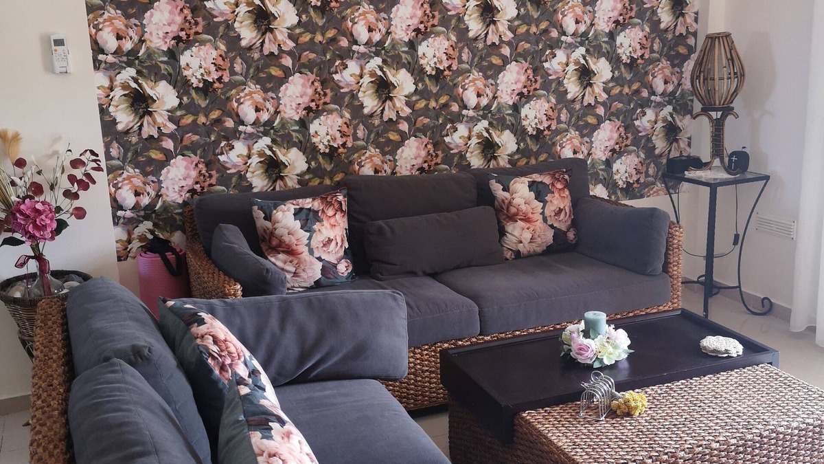 Esentepe Apartment | Fantastisches 4 Zimmer Apartment mit Große Terrasse mit Steingarten Voller Blüte