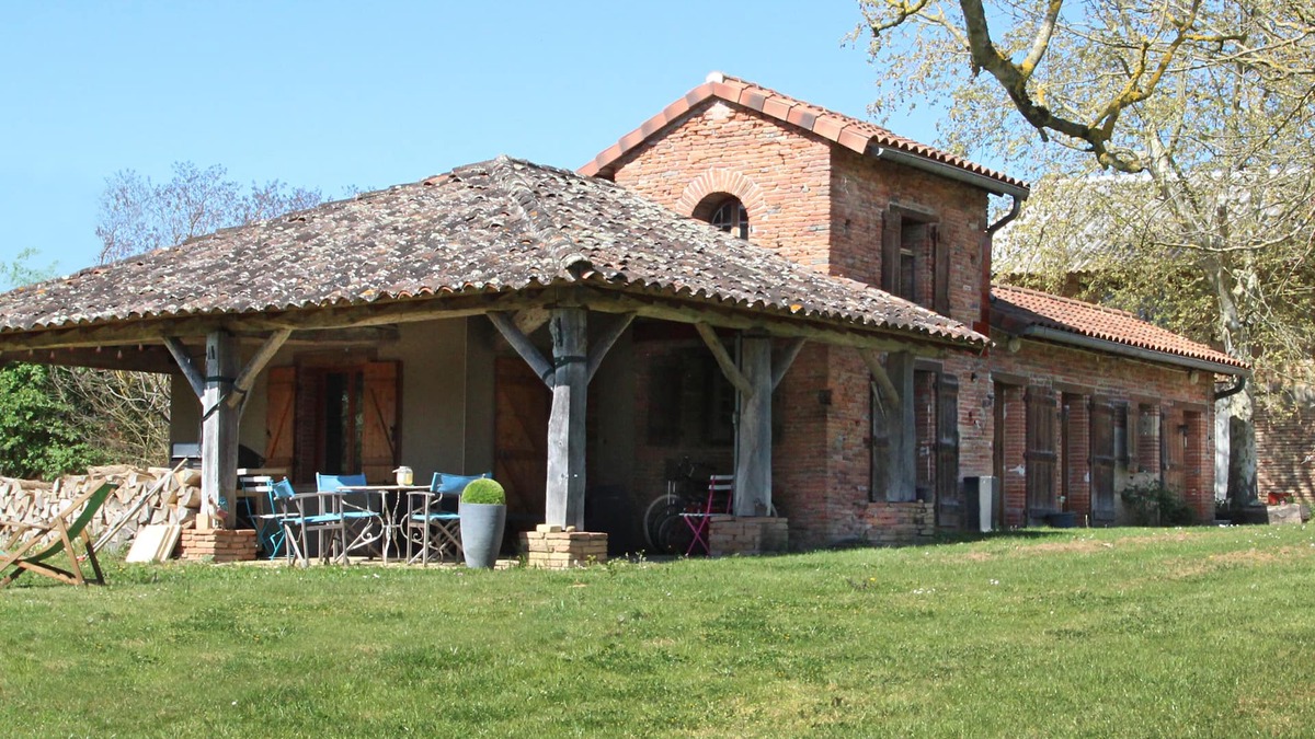 Lacourt-Saint-Pierre House | Far from the city and yet so close!