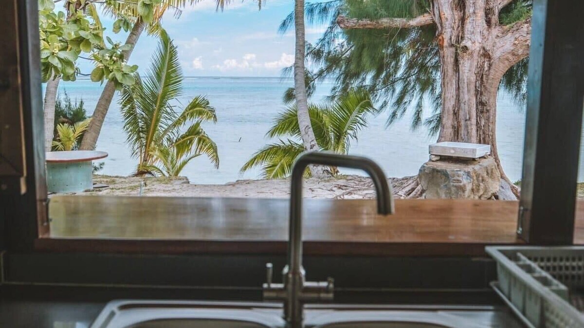Moorea-Maiao Cottage | Fare Eimeo - Local-Chic Beachfront Cottage