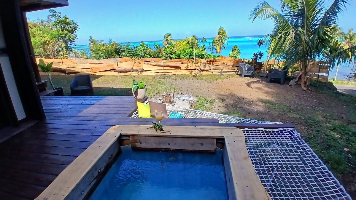 Ha'apiti House | Fare Ohiti, Face au Spot de Surf de Haapiti