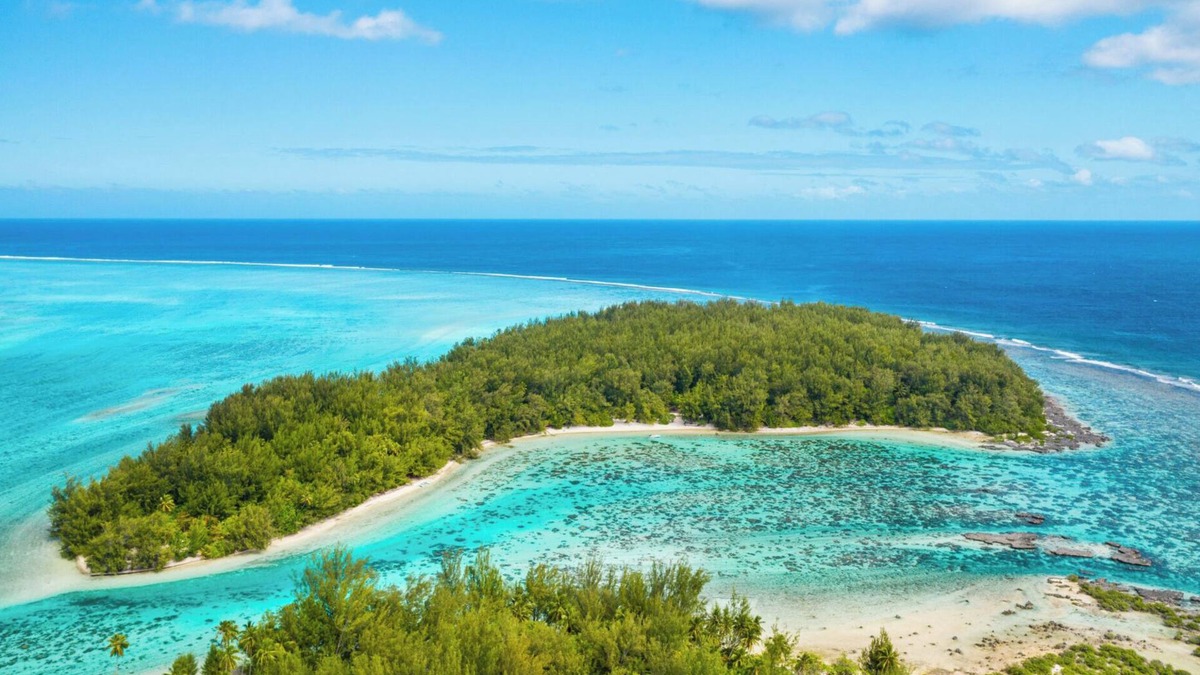 French Polynesia Villa | FARE ONE ISLAND, Moorea, French Polynesia