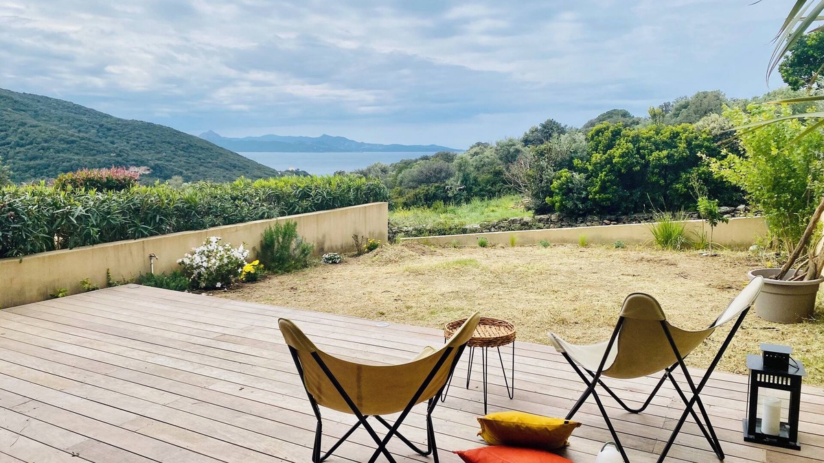 Braccolaccia Apartment | Farinole near Saint-Florent. Terrace and garden with sea view, Sandy beach within walking distance