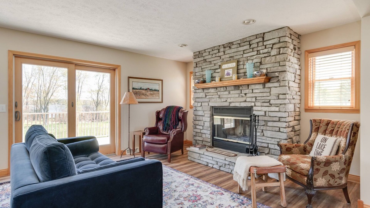 Hartford House | Farm and Lake: Remote Getaway