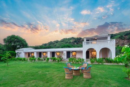 Faridabad House | Farm Aravalia