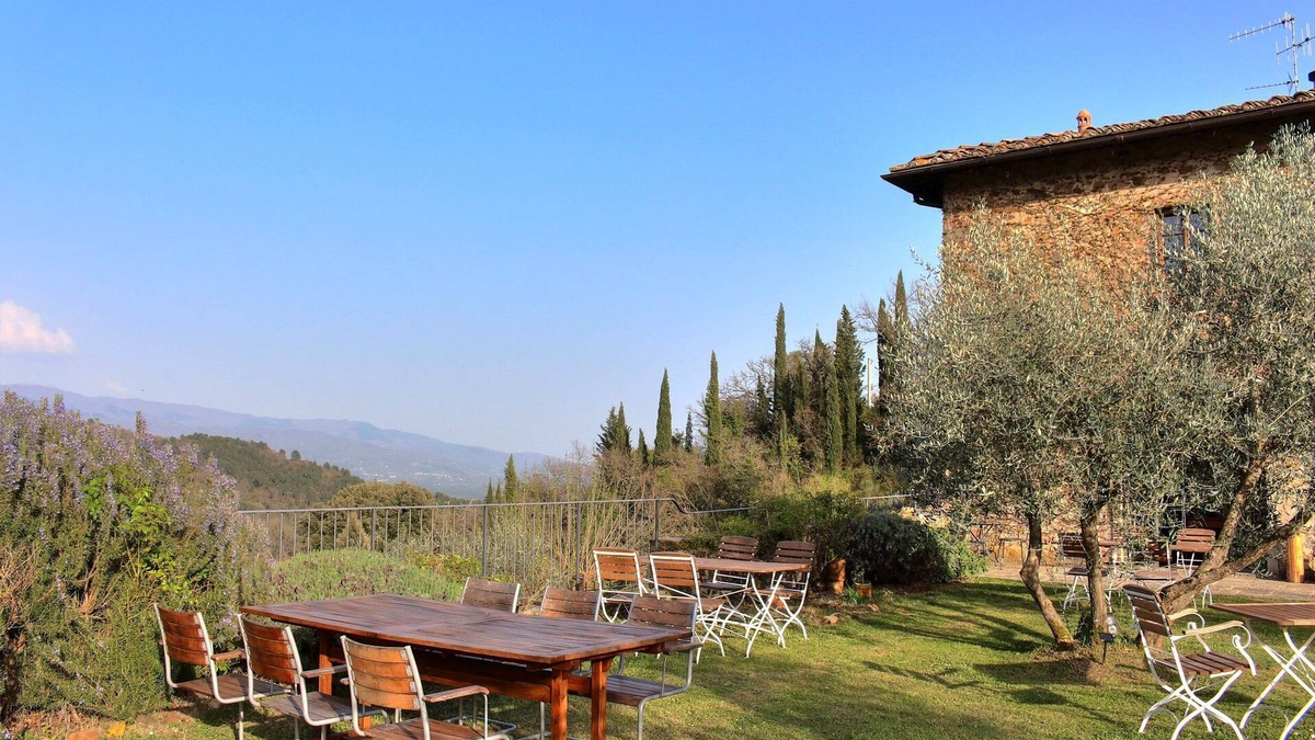 Figline e Incisa Valdarno Other | Farm Casavecchia - The Lilies of the valley