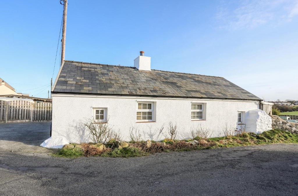 Cemaes Bay House | Farm Cottage