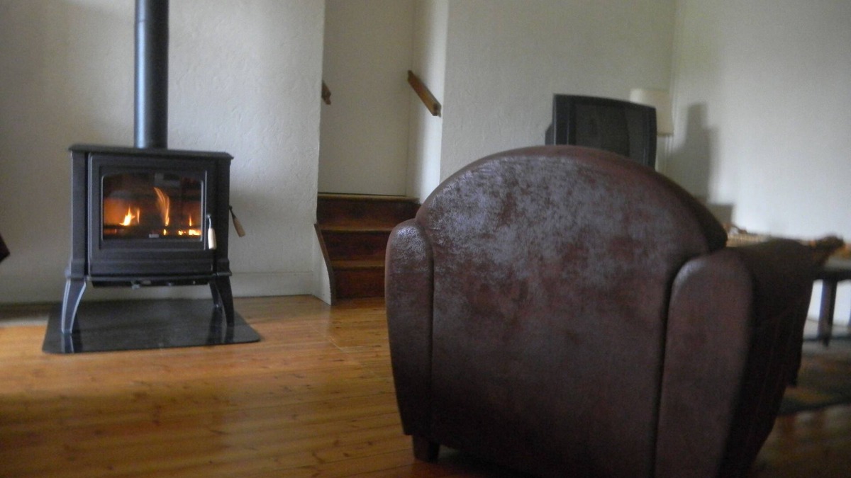 Lussat Cottage | Farm cottage in a large house