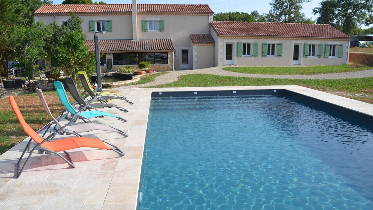 Gabillou Cottage | Farm cottage with swimming pool