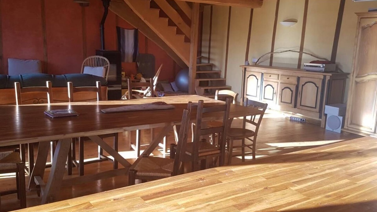 Saint-Gervais-sous-Meymont House | Farmhouse vacation home for 10 people