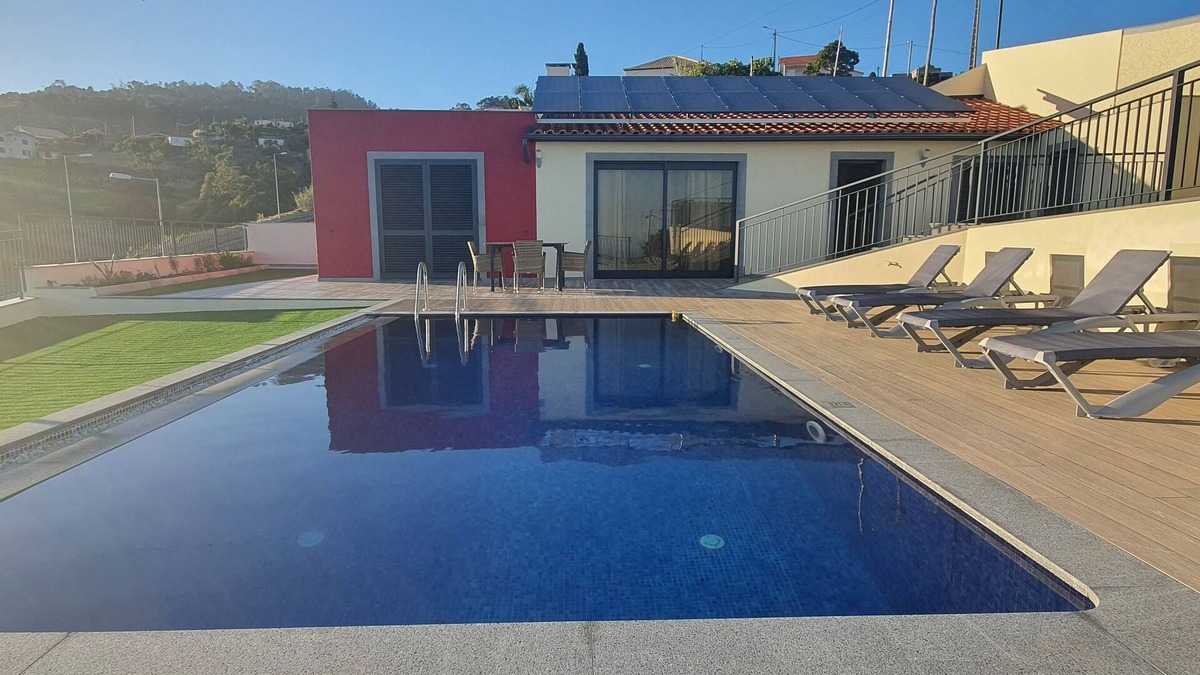 Estreito da Calheta House | farm house