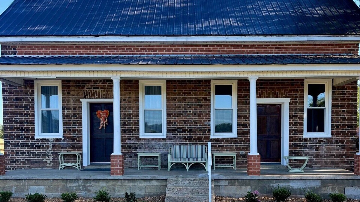 Cornersville Other | Farm house without the work. Enjoy the fresh air and the star gazing at night.