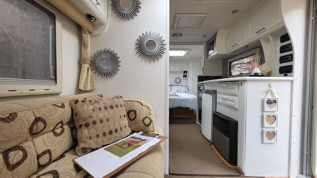 Wisbech House | Farm stay amongst friendly llamas