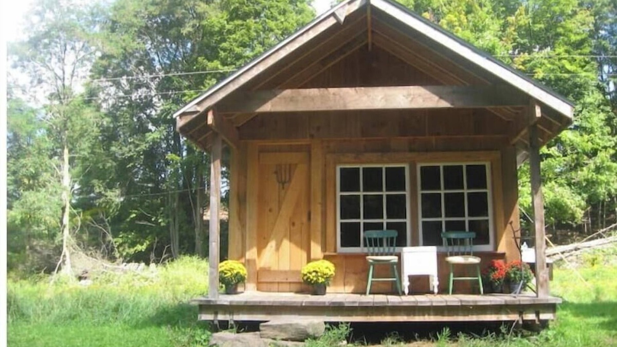 Meredith Cabin | Farm Stay in Catskills FarmHand Cabin