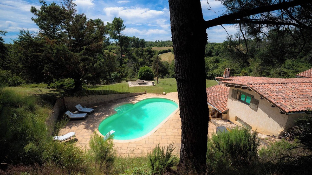 Romans-sur-Isere House | Farm stay in France with Pool, Tennis, Padel and City (football, basketball,.)