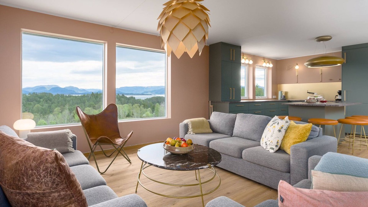 Lindas House | Farm vacation by the fjord near Bergen
