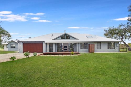 Bovell House | Farm View Retreat