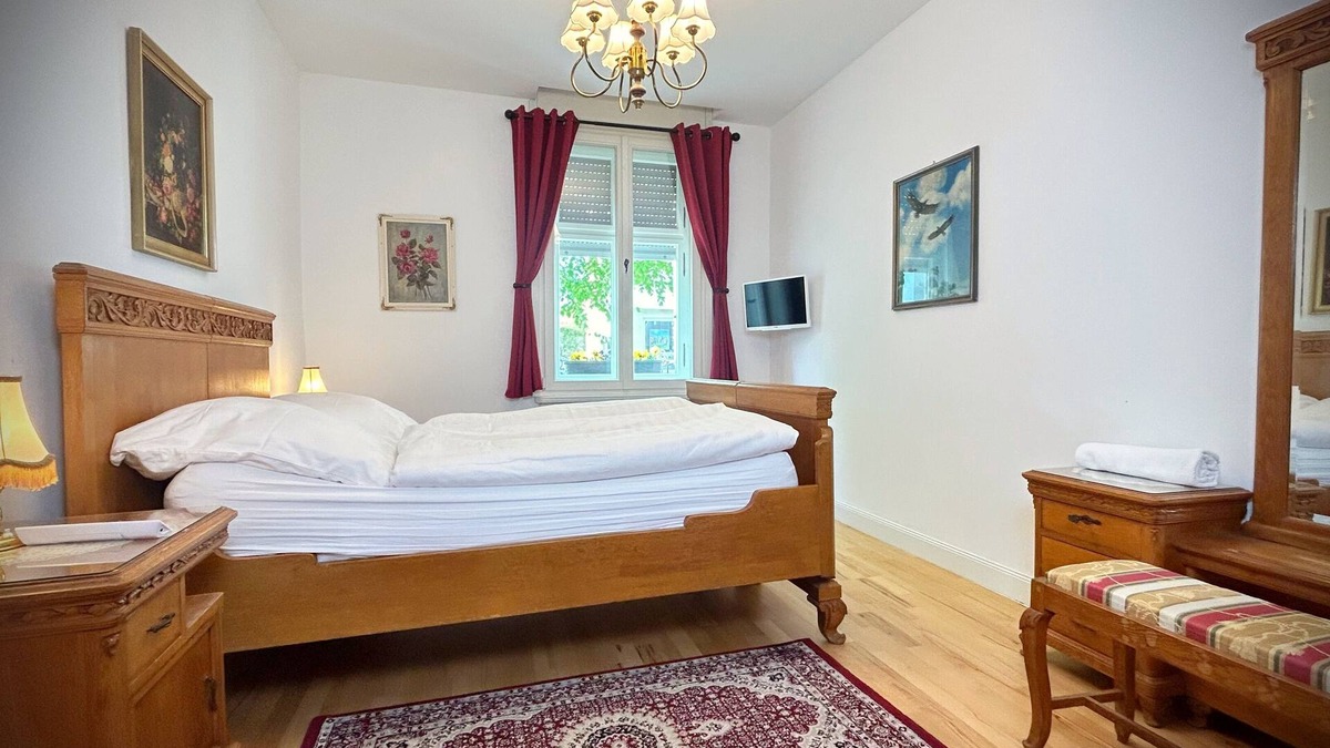 Jueterbog Apartment | Farmer's Lodge - Double Bedroom