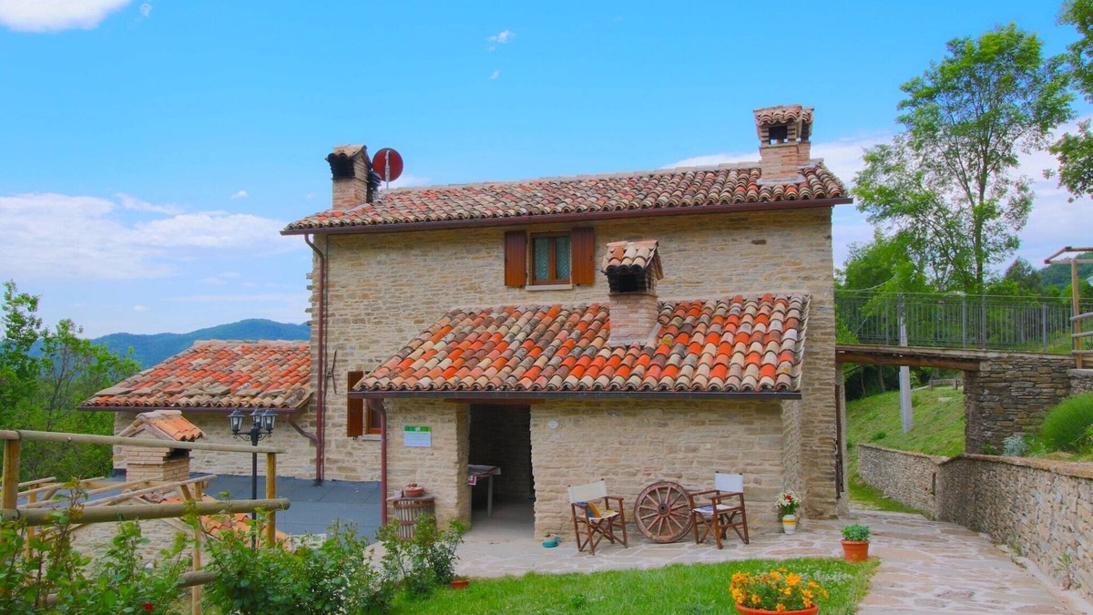 Mercatello sul Metauro Other | Farmhouse in Marche with Pool and Views