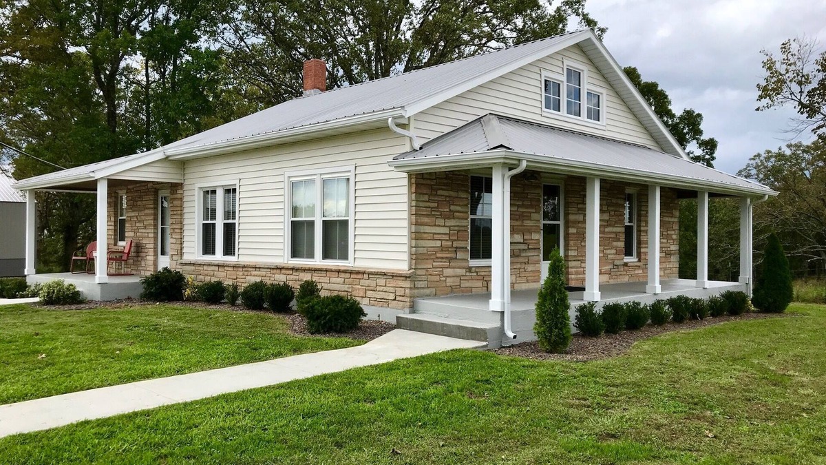 Rolla Other | Farmhouse at Lake View Farm near Fugitive Beach