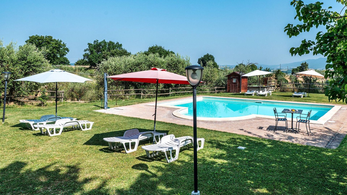 Giano dell'Umbria Other | Farmhouse 'Casale Storico XVII Sec - Girasole' with Mountain View, Shared Pool and Wi-Fi