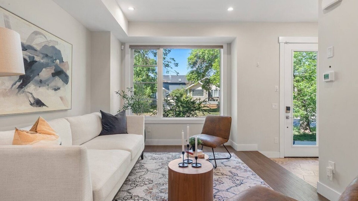 Crescent Heights House | Farmhouse Charm 4BDRM Contemporary Retreat