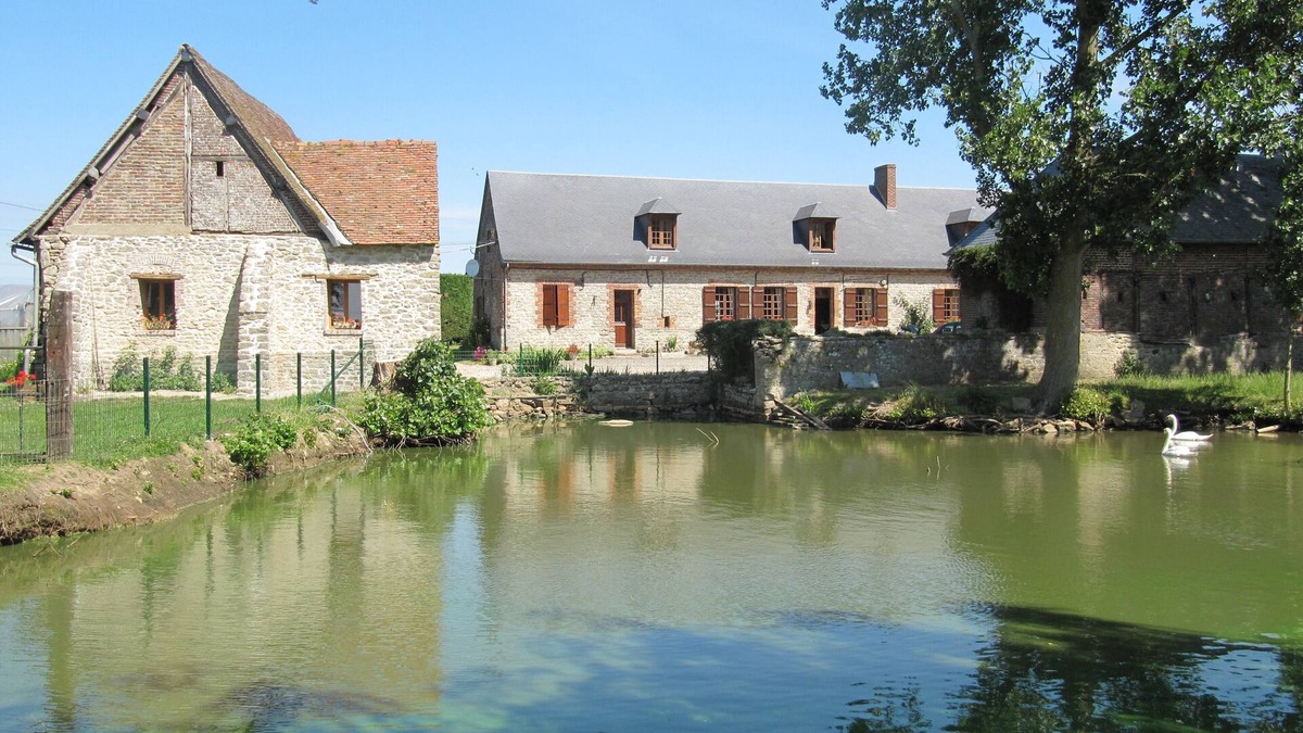 Dampierre-en-Bray Other | Farmhouse for 40 people with meeting room