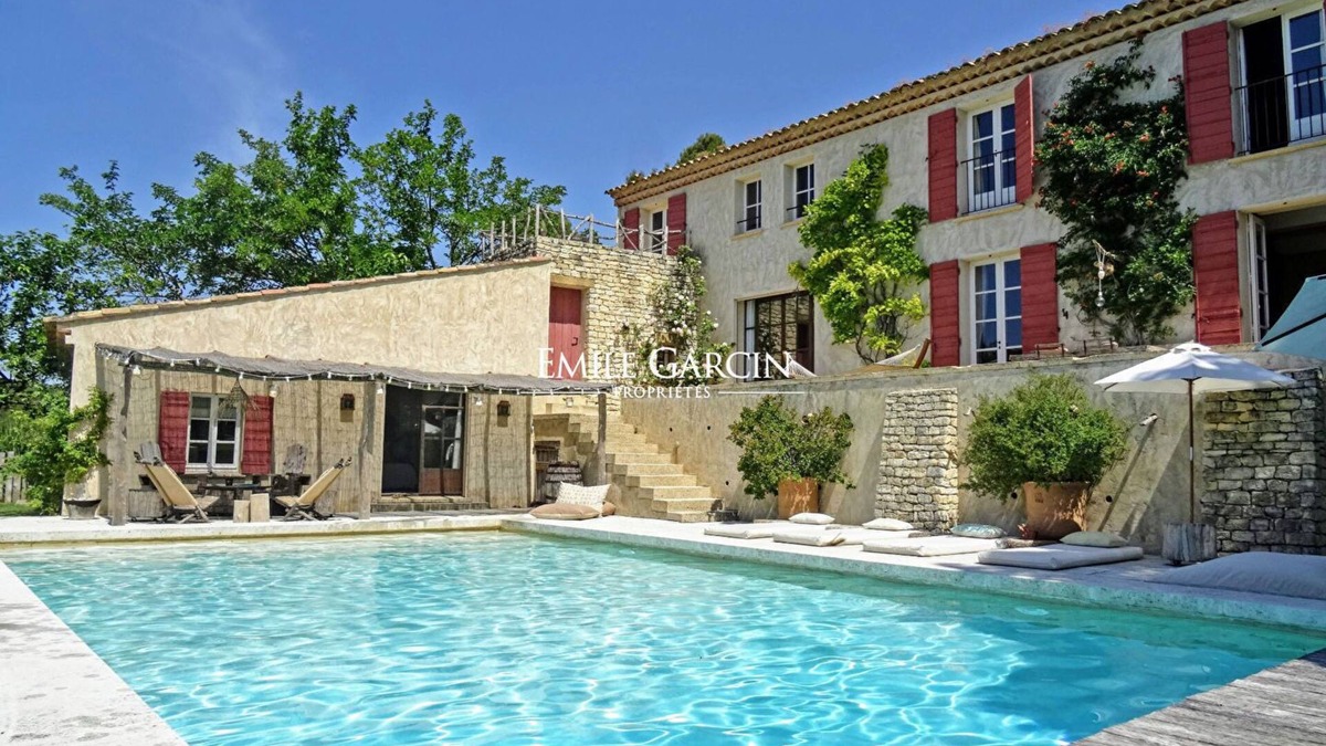 Meyrargues House | Farmhouse for rent in Aix-en-Provence on a 600-hectare family estate