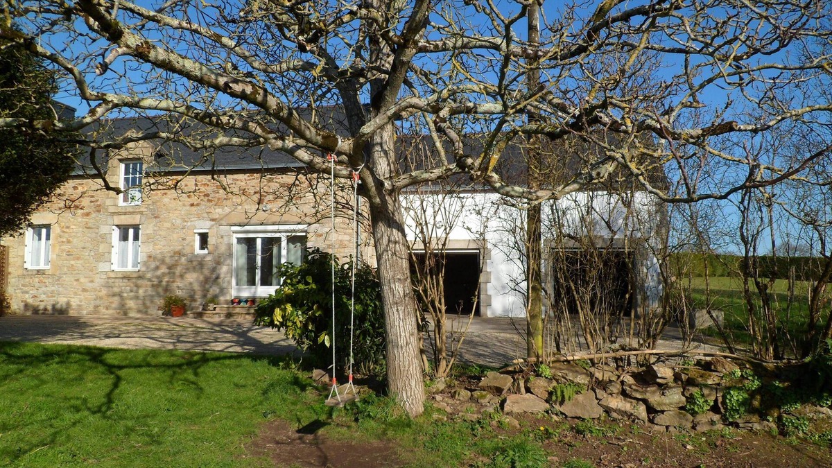 Vannes Other | Farmhouse in an amazing private park near both city center and sea side.