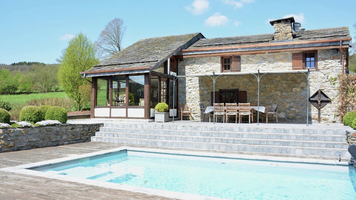 Trois-Ponts House | Farmhouse in Belgium near Lake Coo & Jacuzzi