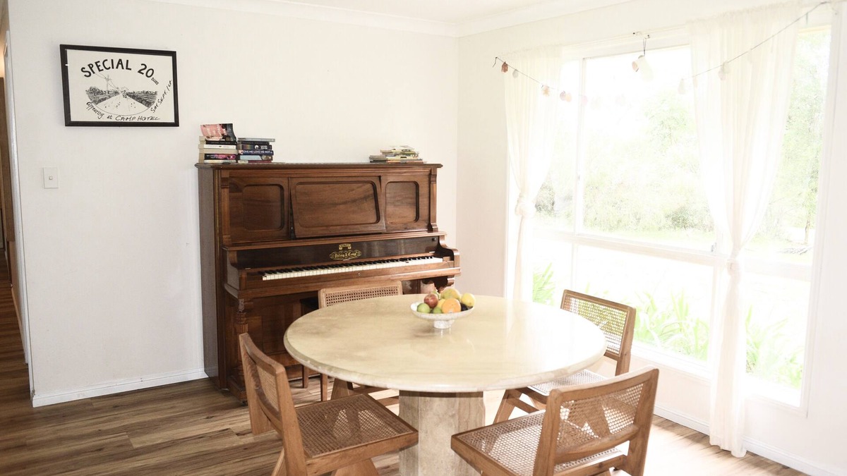 Mullumbimby House | Farmhouse in Byron Bay Hinterland. Pet friendly!