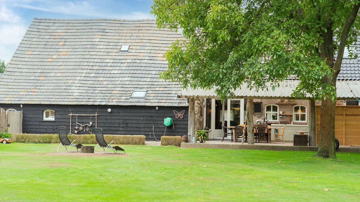 Handel Other | Farmhouse in Elsendorp with Garden