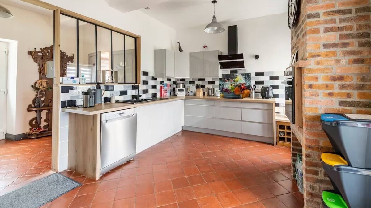 Hautevesnes House | Farmhouse in the Valoise countryside: LA PIVOINE.
