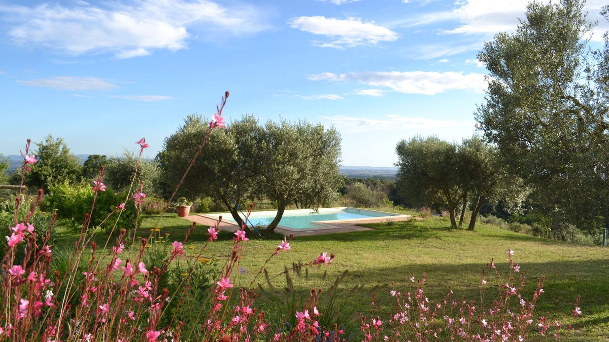 Montefiascone Villa | Farmhouse in Tuscia Viterbese with pool and large garden