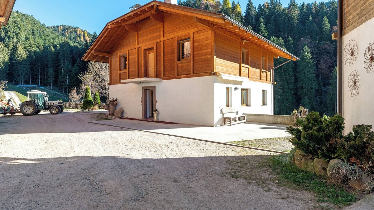 Lauregno Other | Farmhouse 'Innerjerberhof Sunnseit' with Mountain View, Shared Terrace and Wi-Fi