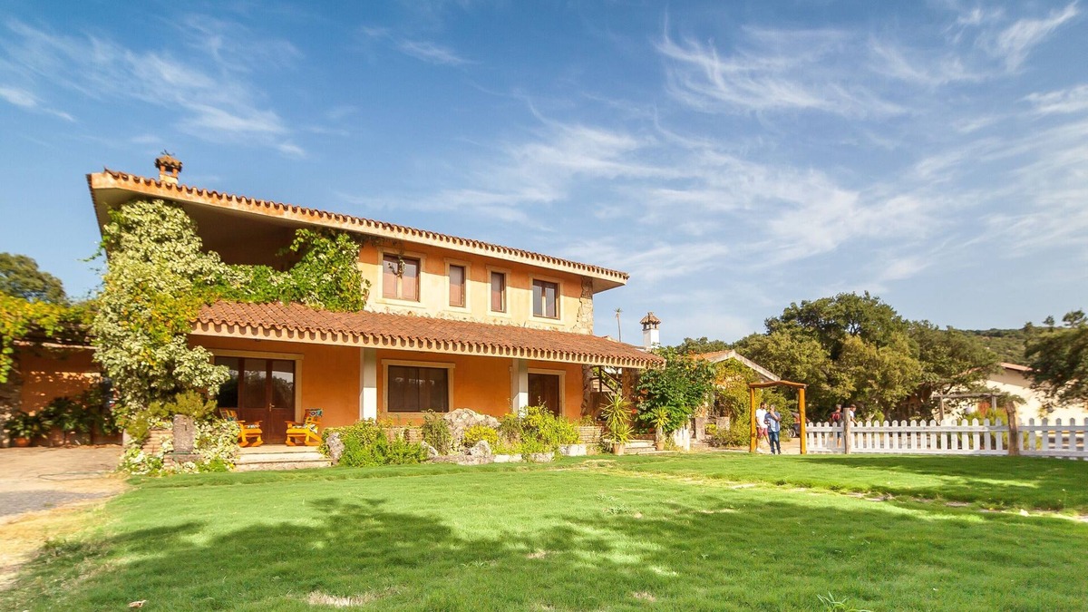 Ula Tirso Other | Farmhouse nestled in a cork oak forest with boungalows. Pets allowed