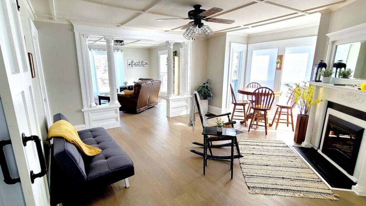 Waterville Apartment | Farmhouse Oasis | Washer/Dryer | Fireplace