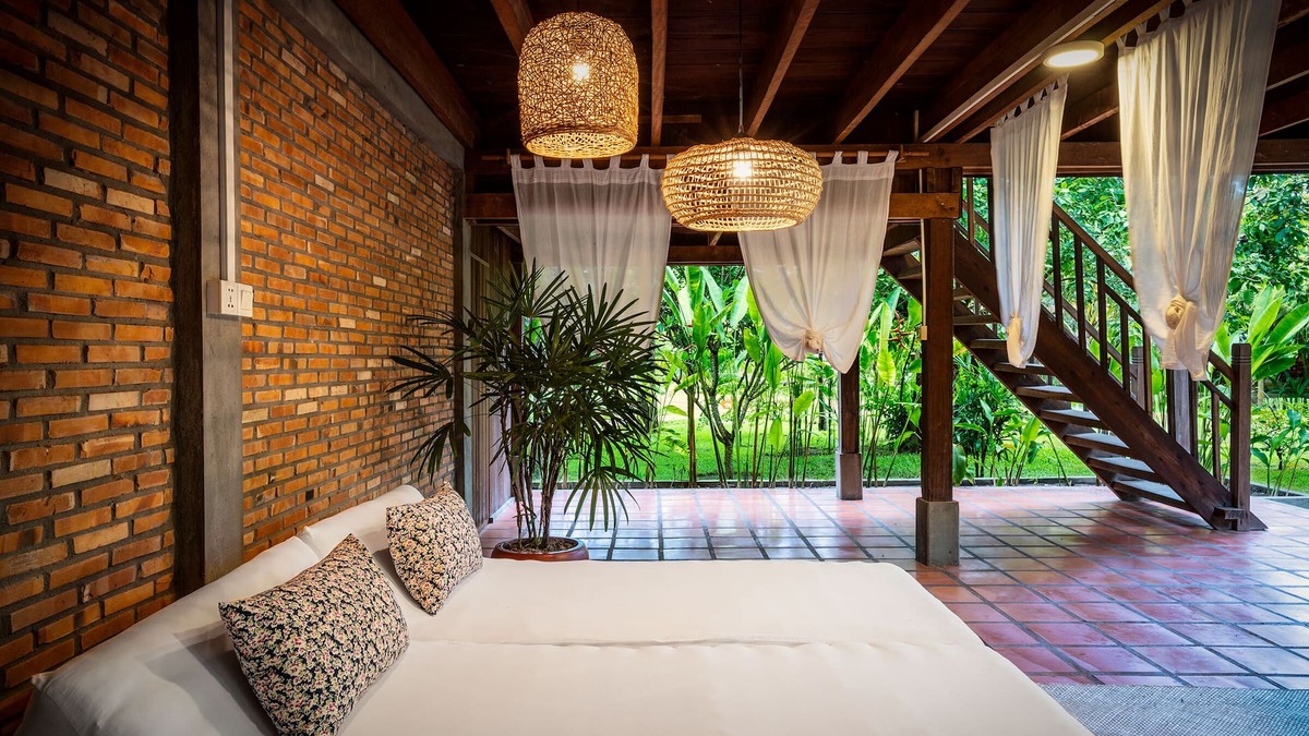 Sameakki Mean Chey Hotel | Farmhouse Resort & Spa