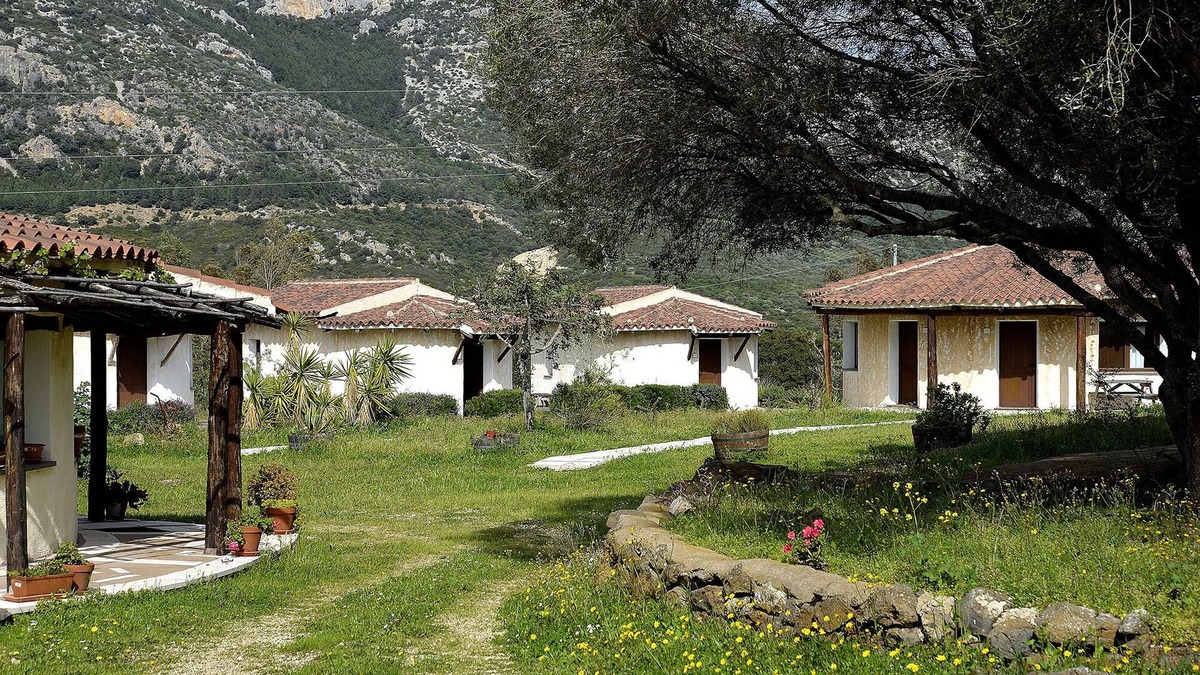 Galtelli Other | Farmhouse Rubinu - Ghiniperu
