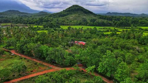 Kundapur House | Farmhouse with Pool - Kalavady Farmstay