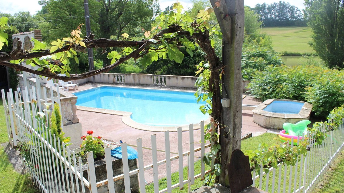 Thenac Other | Farmhouse with private pool & fishing lake