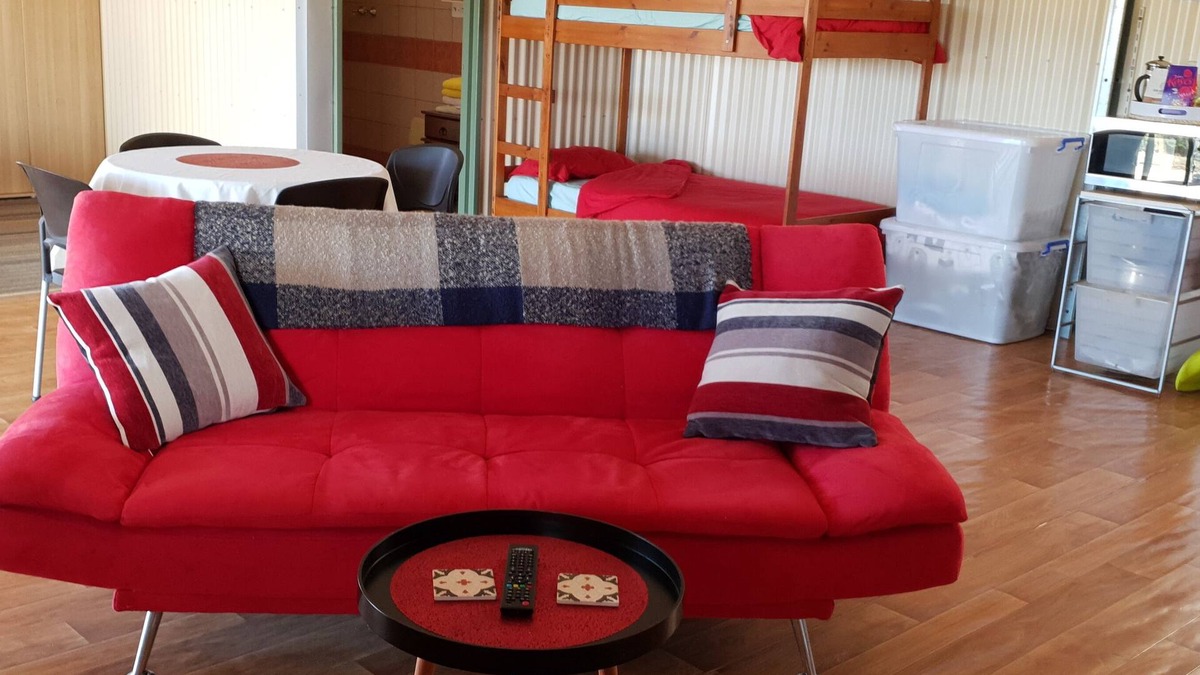 Bowes Cabin | Farmstay cabins in Western Australia, close to highway.
