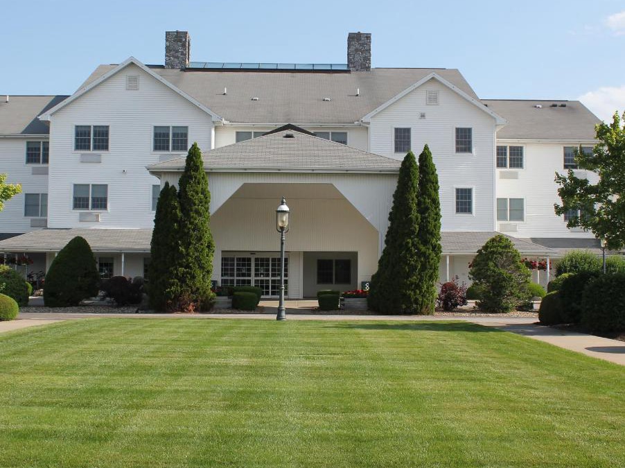 Shipshewana Hotel | Farmstead Inn and Conference Center