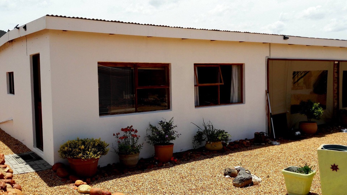 Kannaland Apartment | Farmstyle Comfort , Secure and Safe