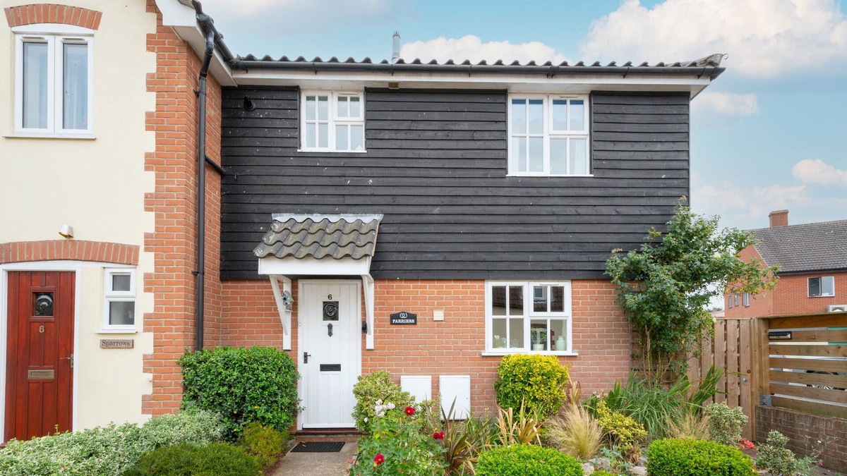 Wangford House | Farriers - Three Bedroom House, Sleeps 5