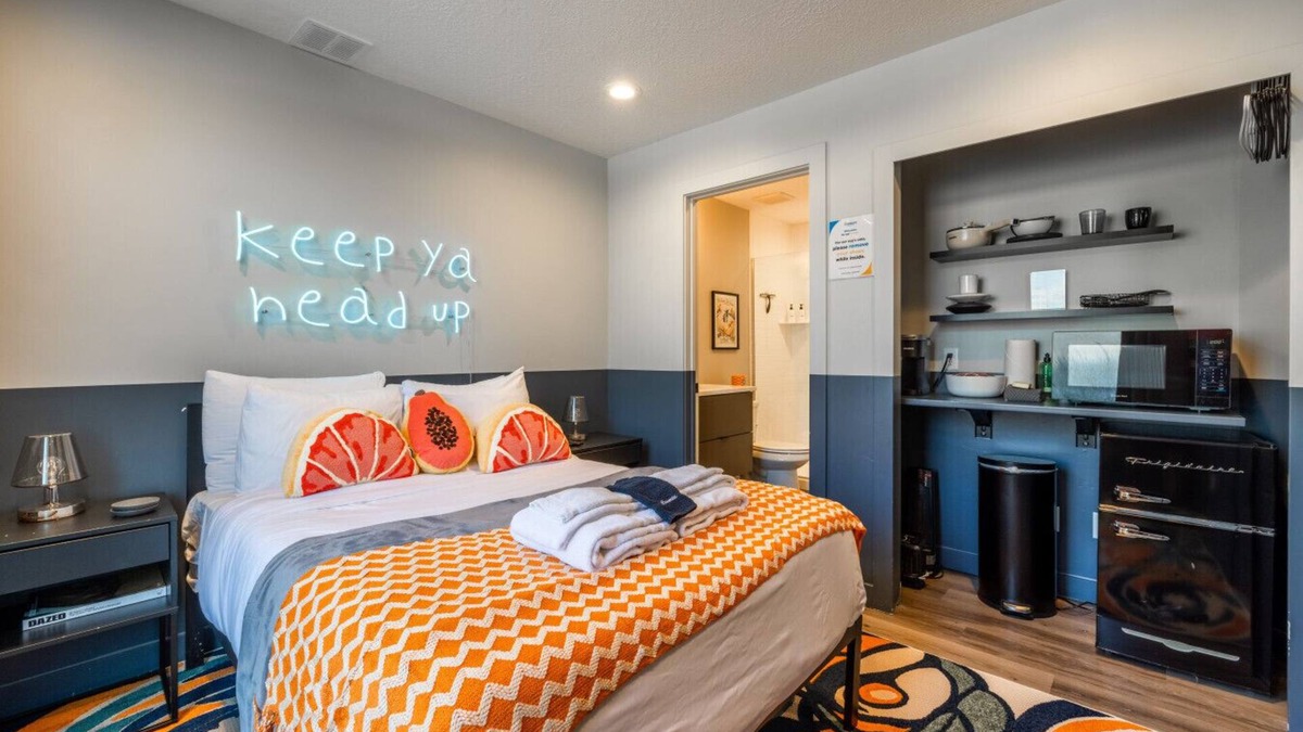 People's Freeway Condo | Fast Wifi | Dopest Studio in SLC