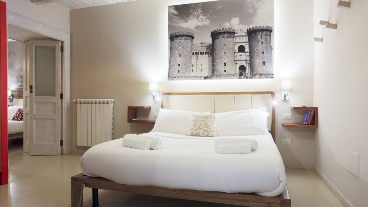 Naples City Centre Apartment | Fate Foria Style house