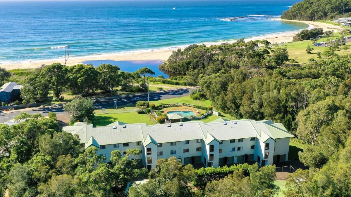 Mollymook Beach Apartment | Fathoms 9 in Mollymook