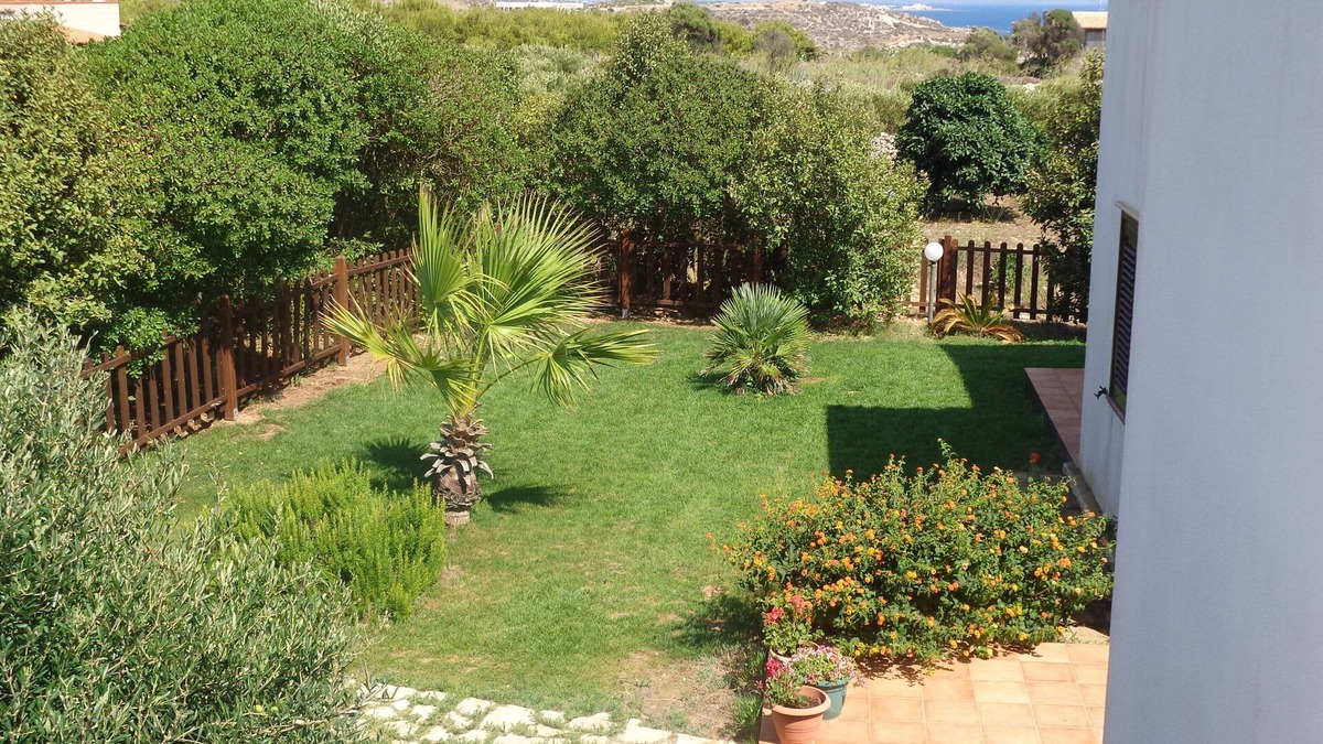 Favignana Villa | Favignana House with garden